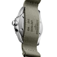 Longines HydroConquest GMT Automatik 41mm Grün Nato-Armband Uhr Herren Taucheruhr L3.790.4.06.2 Detail