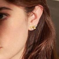 Luisa Rosas BE Glow Damen Ohrringe mit Diamanten Gold Ohrstecker S LRBE290 Tragebild