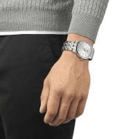 Tissot Classic Dream Herrenuhr Silber Edelstahl Armband Quarz 42mm T129.410.11.031.00 Arm